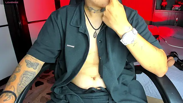 Snapshot of AlanRed_ chatting on 10/19/25, 08:42 AlanRed  online show from 10/19/25, 08:42