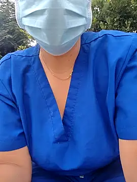 lana22 me online show from 10/05/25, 11:30