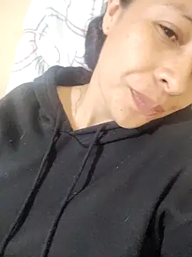 lana22 me online show from 10/17/25, 12:01