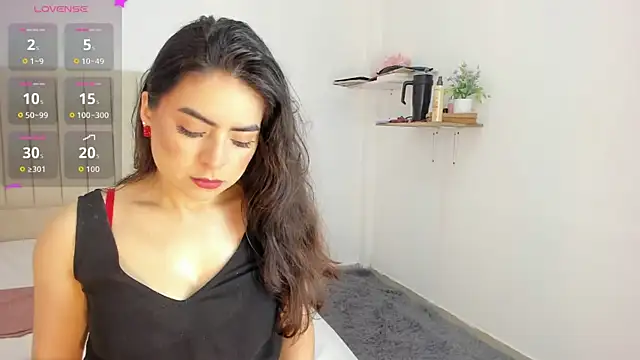 sashaa petit online show from 09/16/25, 11:33