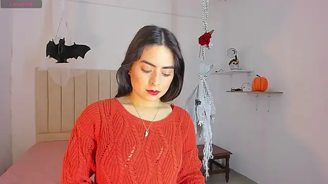 sashaa petit online show from 10/20/25, 11:10