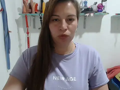 cloequeen15 online show from 09/25/25, 06:33