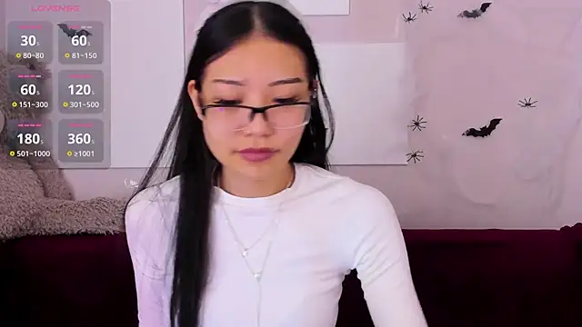 kuro mimi online show from 10/29/25, 09:22