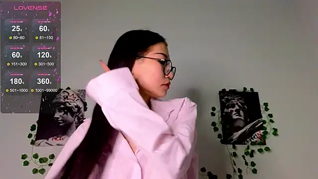 kuro mimi online show from 12/15/25, 06:39