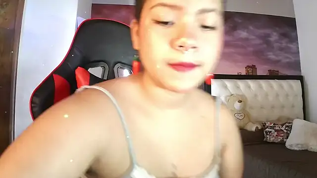 emily15 online show from 09/12/25, 12:49