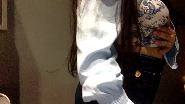 halazona33 online show from 09/24/25, 04:10