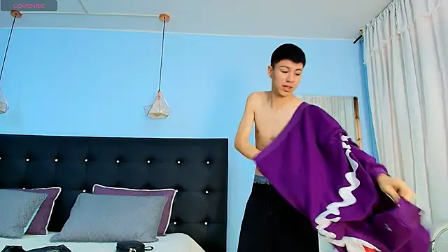 Abraham horny18 online show from 09/08/25, 08:19