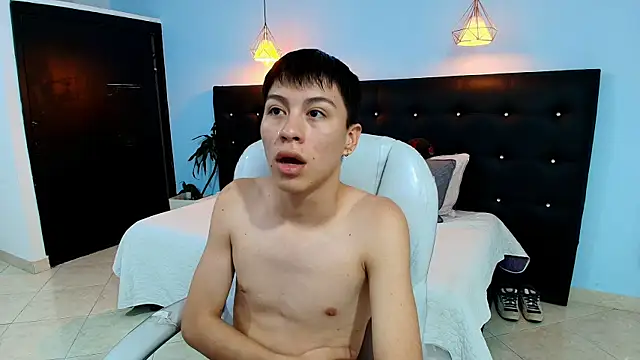 Abraham horny18 online show from 09/23/25, 08:12