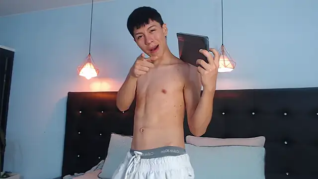 Abraham horny18 online show from 10/14/25, 07:14