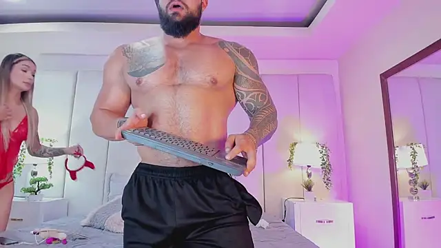 college muscle ass1 online show from 09/24/25, 11:19