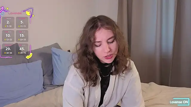 JoanMurphy online show from 10/19/25, 01:01