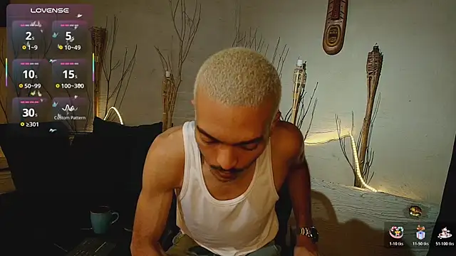 Snapshot of MarcusRain_ chatting on 11/21/25, 12:10 MarcusRain online show from 11/21/25, 12:10