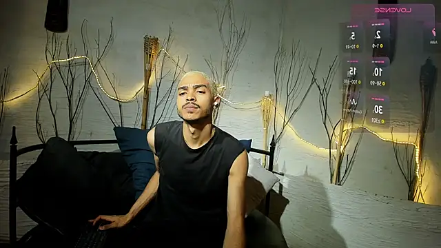 Snapshot of MarcusRain_ chatting on 12/04/25, 03:38 MarcusRain online show from 12/04/25, 03:38