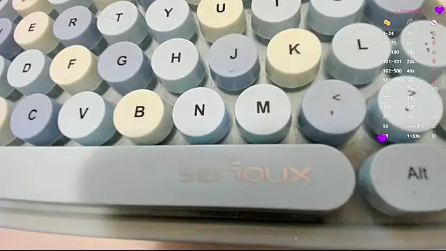 Snapshot of Monica_Velvet chatting on 10/28/25, 07:38 Monica Velvet online show from 10/28/25, 07:38