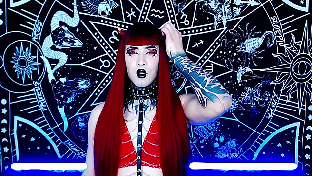 Snapshot of naomi_satan chatting on 11/19/25, 11:38 naomi satan online show from 11/19/25, 11:38