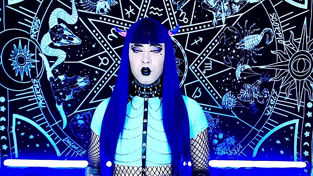 Snapshot of naomi_satan chatting on 11/25/25, 12:21 naomi satan online show from 11/25/25, 12:21