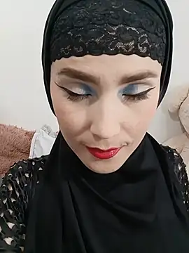 jamila zair online show from 07/12/26, 08:11