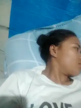 Snapshot of Sexy-Mama25 chatting on 10/23/25, 02:49 Sexy-Mama25 online show from 10/23/25, 02:49