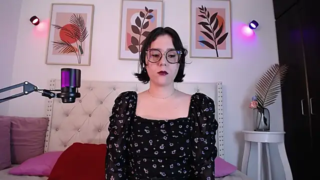 Snapshot of barbyehot chatting on 11/21/25, 11:14 barbyehot online show from 11/21/25, 11:14