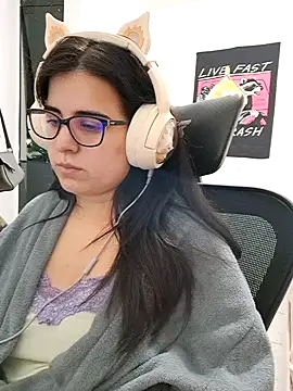 CutteGirl99 online show from 10/22/25, 01:39