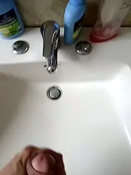 Empi19cm online show from 09/08/25, 04:06