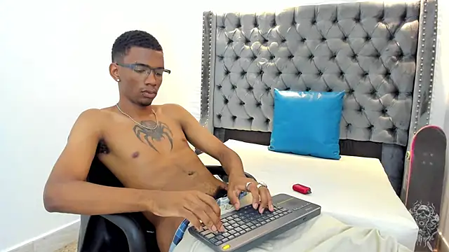 Snapshot of nero_reyd chatting on 12/16/25, 07:41 nero reyd online show from 12/16/25, 07:41