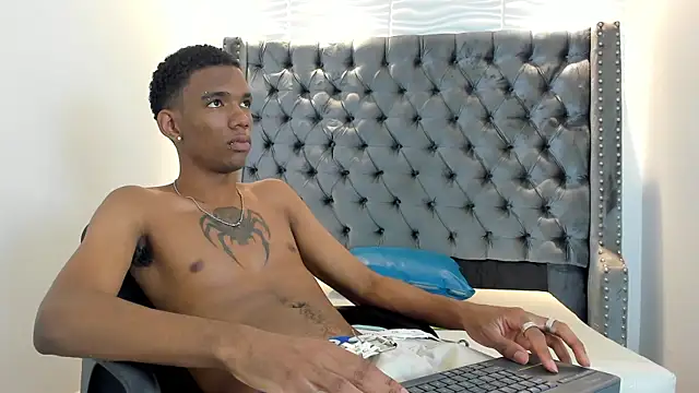 Snapshot of nero_reyd chatting on 01/07/26, 07:38 nero reyd online show from 01/07/26, 07:38