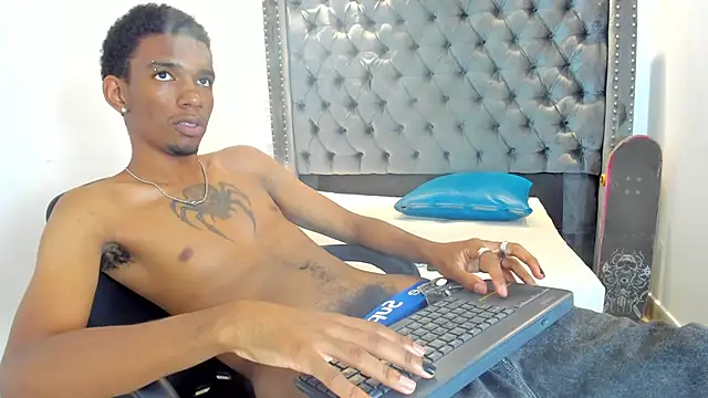 Snapshot of nero_reyd chatting on 02/25/26, 07:34 nero reyd online show from 02/25/26, 07:34