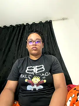 Snapshot of angels_evil chatting on 12/04/25, 03:27 angels evil online show from 12/04/25, 03:27