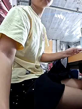 Snapshot of irina_hana chatting on 10/01/25, 01:00 irina hana online show from 10/01/25, 01:00