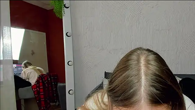 Vel1ka online show from 09/21/25, 04:25