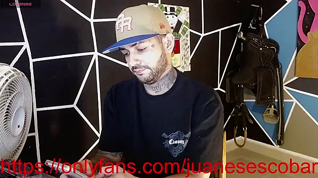 nicolastorres99 online show from 10/11/25, 03:39