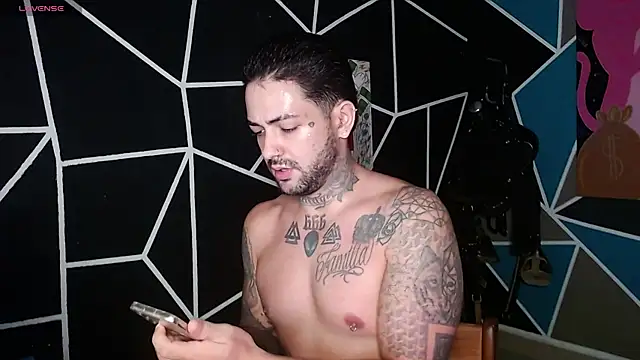 nicolastorres99 online show from 10/29/25, 12:46