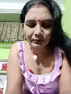 Snapshot of ZIVAA chatting on 07/22/26, 05:54 ZIVAA online show from 07/22/26, 05:54