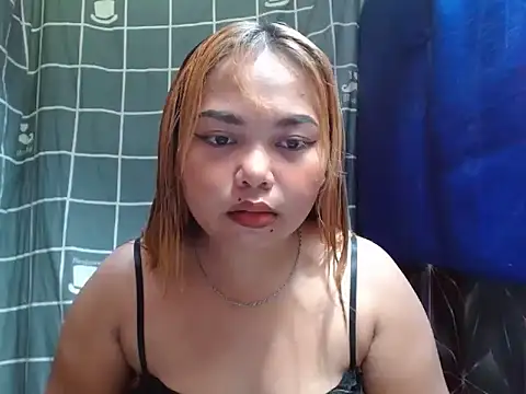 Snapshot of Hajaima chatting on 11/19/25, 02:11 Hajaima online show from 11/19/25, 02:11