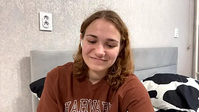 SunPunnyGirl online show from 09/20/25, 05:08