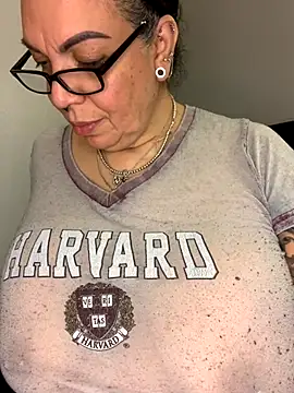 dieseldame1313 online show from 11/13/25, 05:39