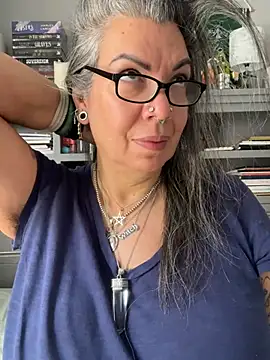 dieseldame1313 online show from 07/27/26, 01:29