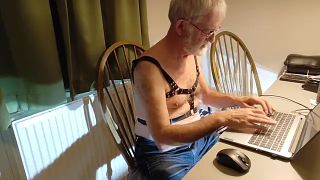 ewaldwillems99 online show from 09/22/25, 01:35