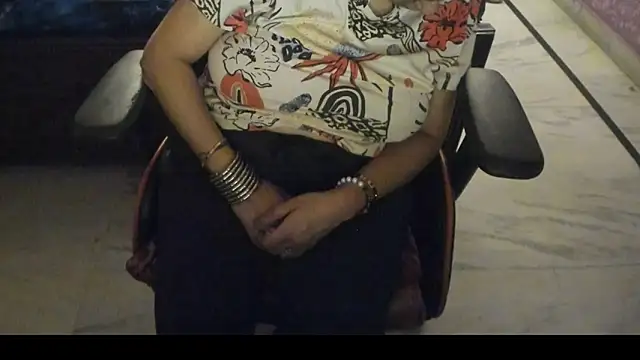 Snapshot of ShylaGill chatting on 11/26/25, 10:22 ShylaGill online show from 11/26/25, 10:22