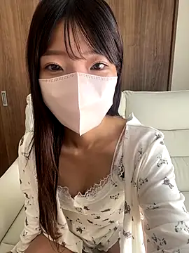 Snapshot of y_yunchan chatting on 10/06/25, 11:46 y yunchan online show from 10/06/25, 11:46