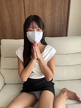 Snapshot of y_yunchan chatting on 10/10/25, 01:04 y yunchan online show from 10/10/25, 01:04