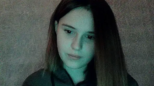 Snapshot of SweetLoraa chatting on 10/24/25, 09:11 SweetLoraa online show from 10/24/25, 09:11