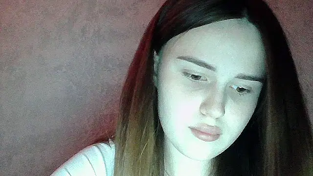 SweetLoraa online show from 06/07/26, 06:11