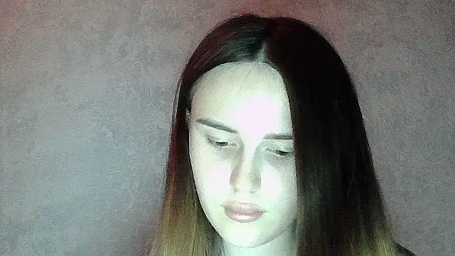 SweetLoraa online show from 06/10/26, 06:07