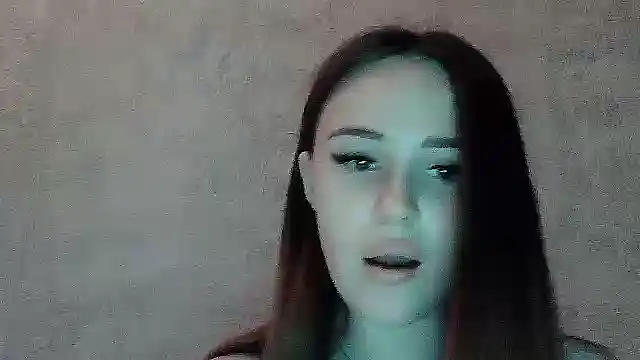 SweetLoraa online show from 06/12/26, 05:45