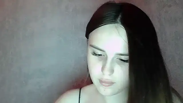 SweetLoraa online show from 07/18/26, 11:30