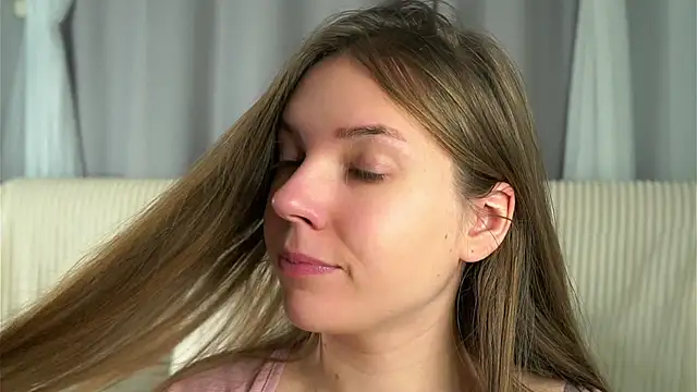 KarriBrownd online show from 10/27/25, 01:09