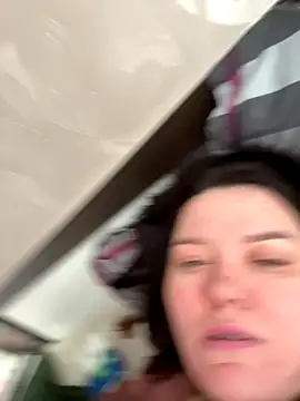 SunnyLeila2101 online show from 12/14/25, 09:47