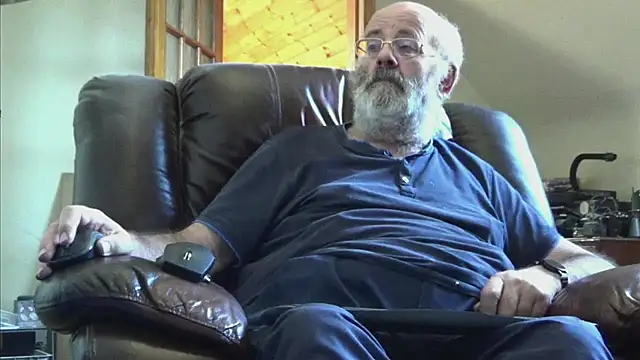 janzer13 online show from 10/06/25, 01:08